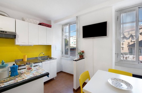 Arenzano Apartment | Casa Monica - One Bedroom Apartment, Sleeps 3