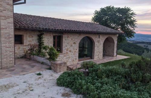 San Terenziano House | Casa nella campagna Umbra