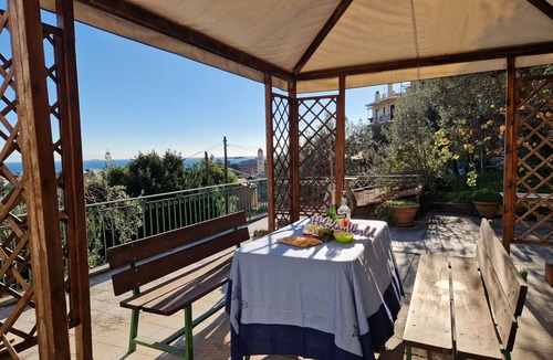 Quarto dei Mille Apartment | Casa Ninni bei Holiday World by Interhome