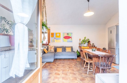 Chef-Lieu House | Casa Olinda, which opens to Mount Emilius and the Gran Paradiso massif.