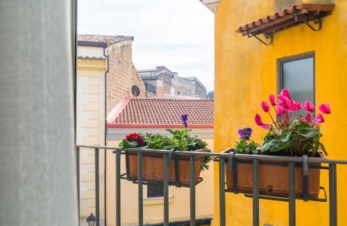 Centro Storico Apartment | Casa Parravano - Dimora storica vicino alla Reggia