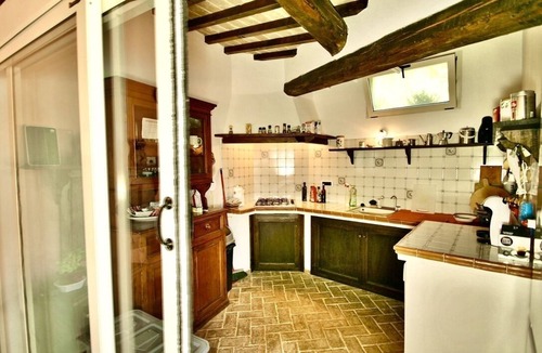 Umbertide Villa | Casa Riozzo. PRIVATE TENNIS, PRIVATE POOL, out/indoor kitchens, free wifi