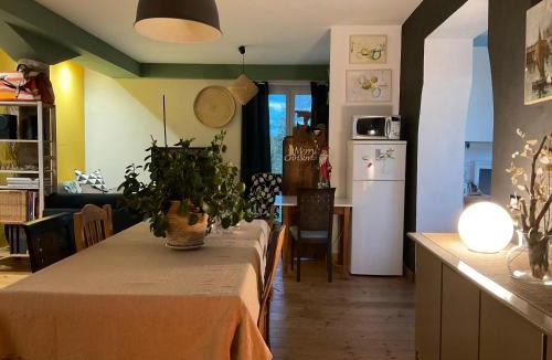Sambucheto House | Casa Rossa