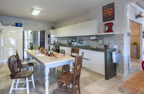 Centofinestre Villa | Casa Sant'Elia 10, Emma Villas