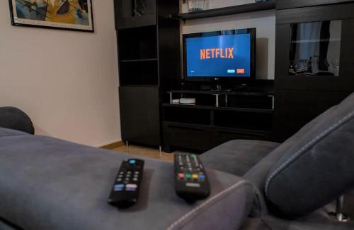 Lingotto Apartment | Casa Spezia - Metro Vicina, Wi-Fi Rapido & Netflix