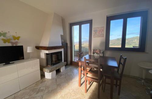 Corciano Apartment | Casa sulla collina