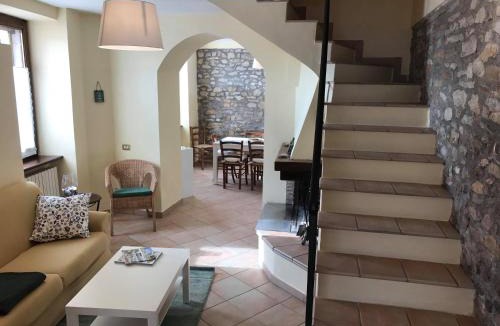 Nocera Umbra House | casa vacanze il gelsomino