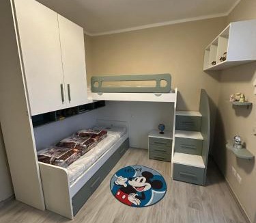 Castana House | Casa Vacanze Il Glicine