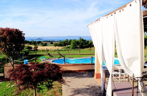 Capodimonte Villa | Casa Vacanze "La Collina di Montecchio"