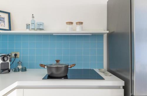 Marta Apartment | Casa Vacanze Maddalena - Palazzetto sul Lago - Diamante Blu