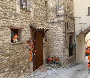 Goriano Sicoli House | Casa Vacanze MarGiu Pater Domus
