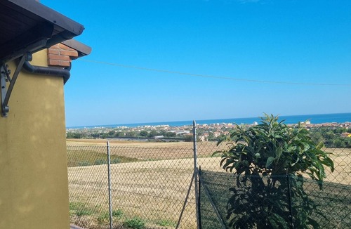 San Costanzo House | Casa Vacanze Panoramica Vista Mare