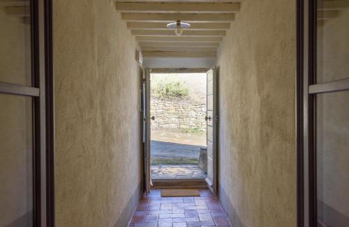 Scheggia Apartment | Casa Vaniglia - Fattoria la Speranza, Case Toscane,