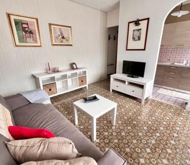 Saint-Vincent Apartment | Casa vista Saint Vincent accanto alle Terme