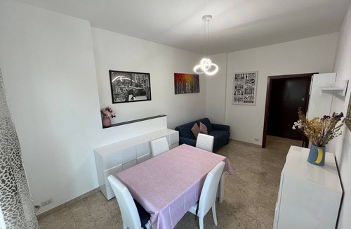 Cesano Boscone Apartment | Casa Vittoria a stone's throw from Milan (near Milan)