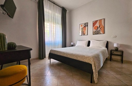 Quartiere XXIX Ponte Mammolo Apartment | Casalú - Giardino Privato Parcheggio Metro B