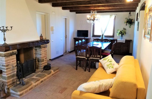 SantʼAngelo in Pontano House | Casale San Martino Organic Farmhouse (Whole House)