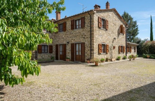 Civitella in Val di Chiana House | Casale il Giglio by Interhome