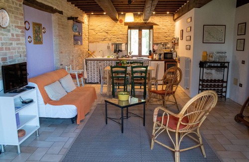 SantʼIppolito House | Casale Lilla, surrounded by nature, 2 family-friendly apartments, pets allowed