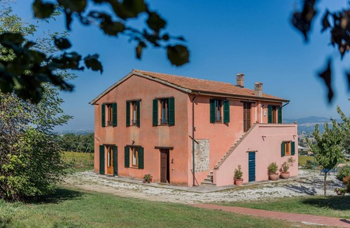 Cantalupo Villa | Casale Nocciolo – 5 bedrooms, pool, A/C, Wi-Fi, Umbria