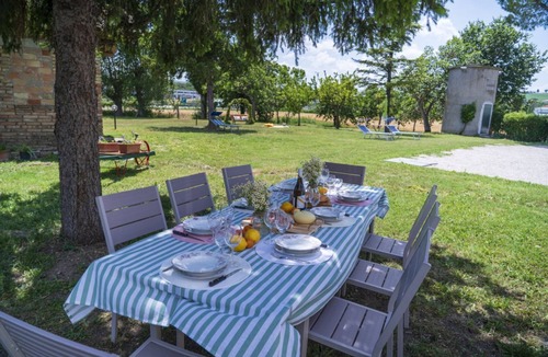 Pesaro Cottage | Casale Passalacqua Pesaro by Yohome