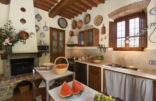 Pergine Valdarno Villa | Casale Presciano In Pergine Valdarno, Tuscany