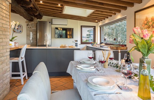 Bettona Villa | Casale Santa Lucia 8+2, Emma Villas