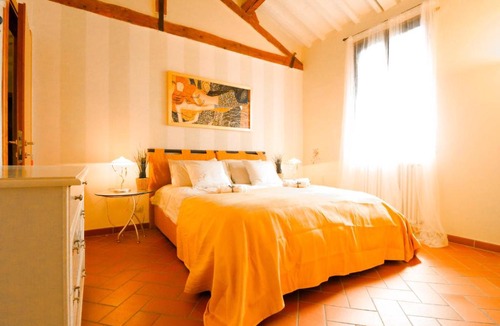 Osteria delle Noci Villa | Casale Val D' ORCIA- Relax e lusso in Piscina