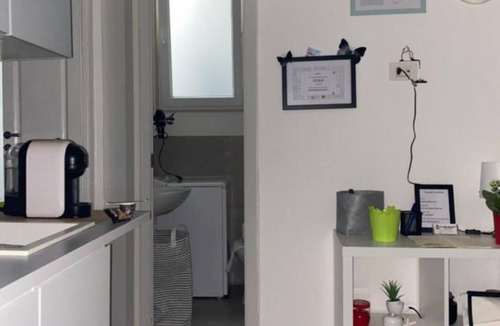 Bari City Centre Apartment | casaRó, cozy, comfortable,800mt from ferr/centr station,.a treat!