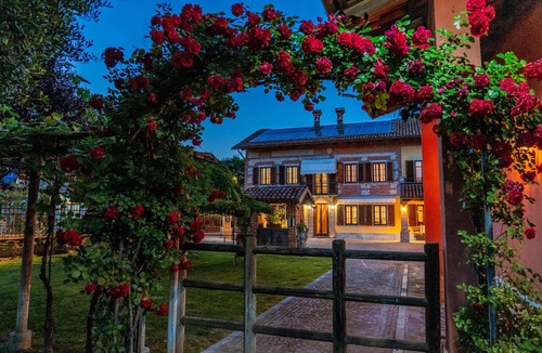 Magliano Alfieri Apartment | Cascina Ghistu "A" - Two Bedroom Apartment, Sleeps 4
