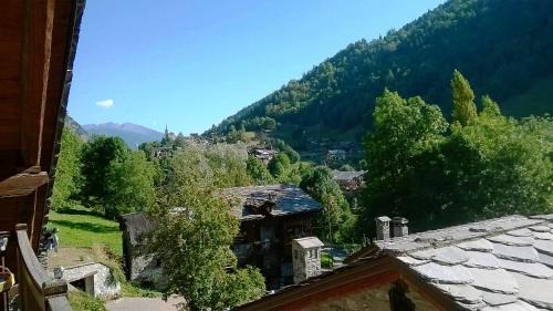Coveyrand-Vieu Apartment | Case Gran Paradiso Rhemes Saint Georges Voix