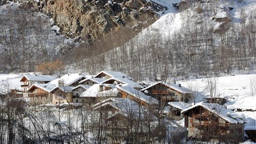 Coveyrand-Vieu Apartment | Case Gran Paradiso Rhemes Saint Georges Voix