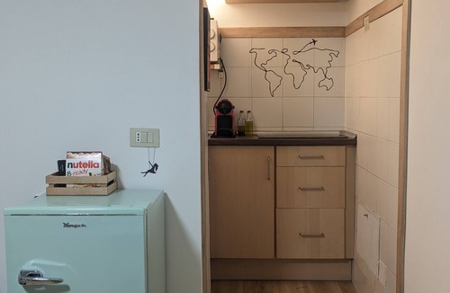 Quartiere XXVII Primavalle Apartment | Casetta Sole, Penthouse with terrace near St Peter