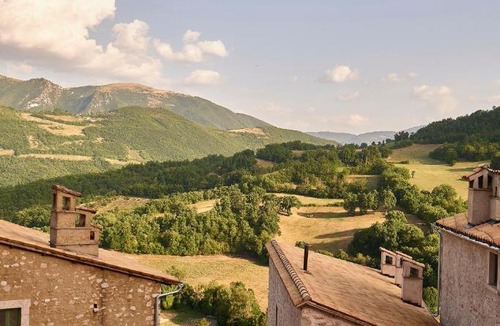 Sellano Hotel | Castello Di Postignano Relais