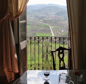Villa Hotel | Castello Di San Sebastiano Po