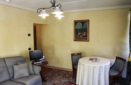 Fano House | Castello Montegiove