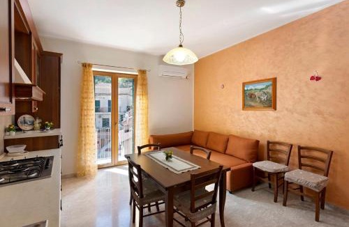 Cetara Apartment | Ce Tour - Nonni's Lemon House