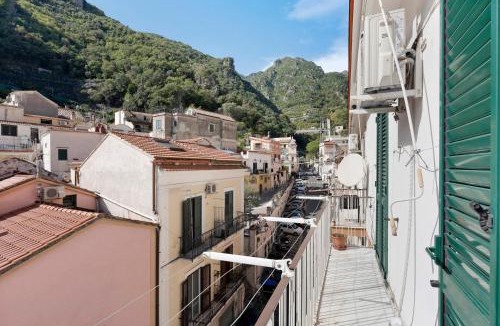 Cetara Apartment | Ce Tour - Nonni's Lemon House