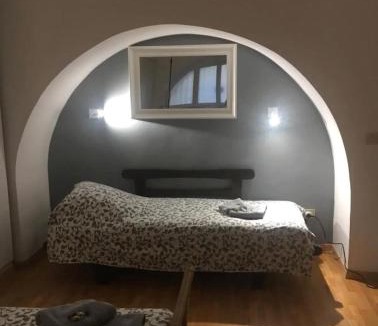 Roman Ghetto Apartment | Cenci Rome Centro Storico