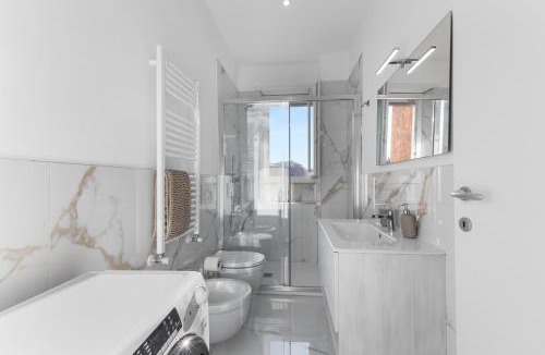 Loreto Apartment | Central Duomo 10 min - Marble Nest - Metro 280m