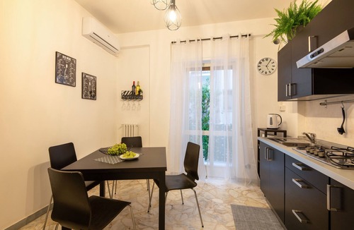 Bari City Centre Apartment | [Central Station ★] Elegant Apartment
