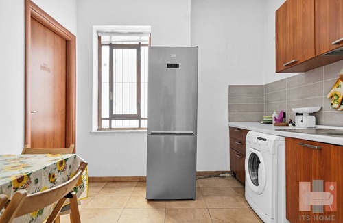 Stadera Apartment | Cerm70 Prada District: Grand Suite with an Artistic Touch
