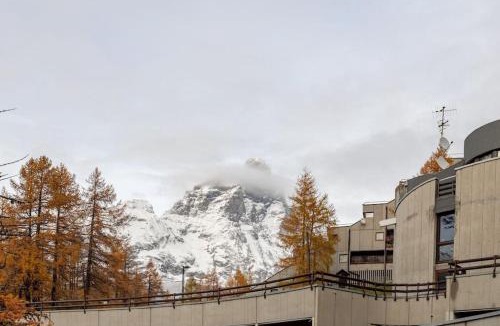 Cervinia Apartment | Cervino View, Ski-In and WiFi!