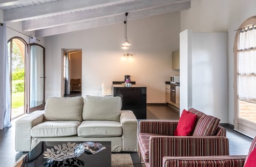 Trequanda Apartment | Chalet "Basilico' with Shared Pool, Private Terrace & Wi-Fi