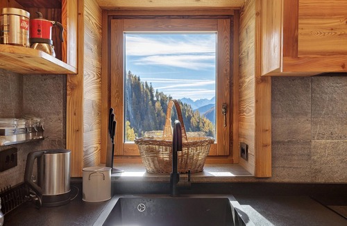 Valtournenche Ski Chalet | Chalet 'Casa Promindoz' with Mountain View, Private Garden and Relaxation