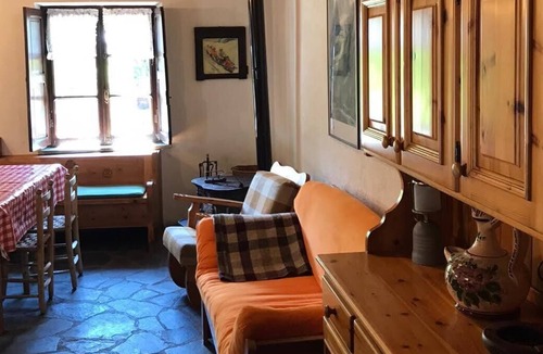 Courmayeur Cabin | Chalet in Courmayeur surrounded by nature