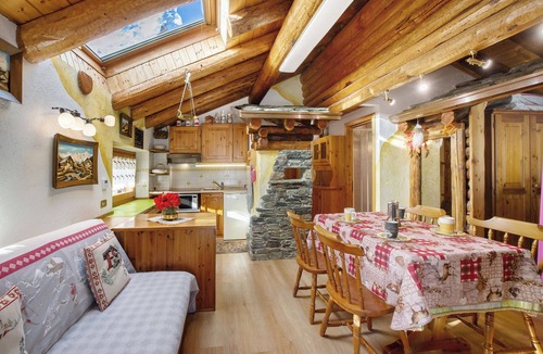 Valtournenche Ski Chalet | Chalet 'L'Ange Des Neiges' with Mountain View, Private Pool and Wi-Fi