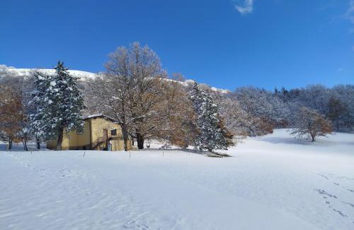 Nocera Umbra Ski Chalet | Chalet Monte Alago - Baita in Umbria