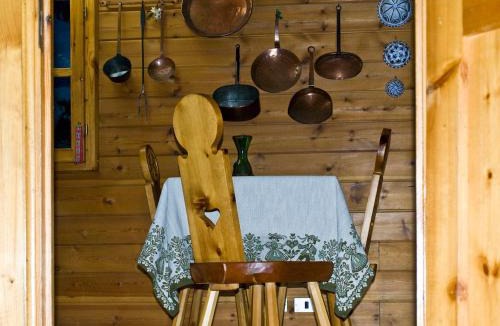 Antagnod Ski Chalet | Chalet Tradizionale con bel giardino