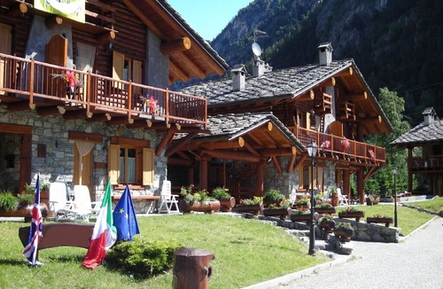 Antey-Saint-Andre Apartment | Chalet-village situated in a quiet area